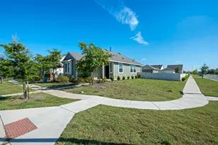 300 Hortus Dr, Kyle, TX 78640 - Photo 4