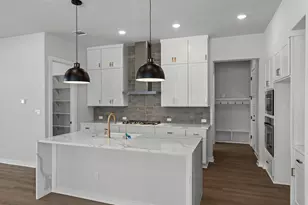 616 Leeland Dr, Liberty Hill, TX 78642 - Photo 20