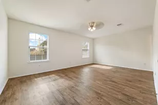 19701 San Chisolm Dr, Round Rock, TX 78664 - Photo 16