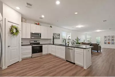 1020 Estes Park, Taylor, TX 76574 - Photo 4