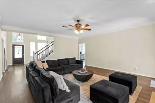 10116 Pinehurst Dr, Austin, TX 78747 - Photo 12