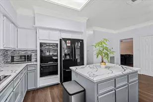 10116 Pinehurst Dr, Austin, TX 78747 - Photo 8