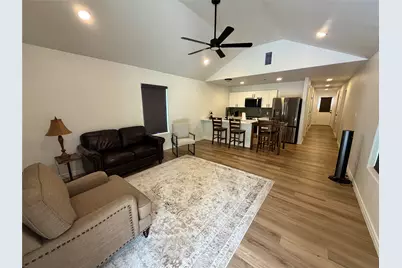 1107 Neches Street, Lockhart, TX 78644 - Photo 2
