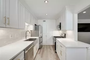 505 W 7th St, Austin, TX 78701 - Photo 8