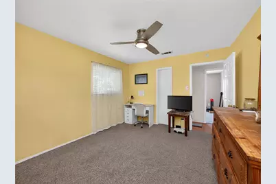 719 W Karnes Drive, Robinson, TX 76706 - Photo 12