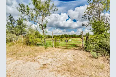 120 Hillcrest Lane, Dale, TX 78616 - Photo 2