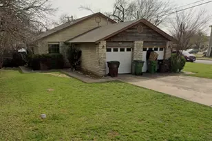 403 Cypress Ln, Round Rock, TX 78664 - Photo 2