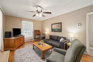 839 W 6th St, Taylor, TX 76574 - Photo 4