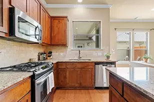 4545 Mattie St, Austin, TX 78723 - Photo 8