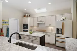 109 Lombardia Dr, Lakeway, TX 78734 - Photo 4