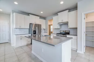 125 Boxwood Drive, Buda, TX 78610 - Photo 4
