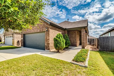 125 Boxwood Drive, Buda, TX 78610 - Photo 2