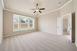 1927 Autumn Run Ln, Round Rock, TX 78665 - Photo 12