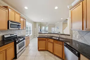 1927 Autumn Run Ln, Round Rock, TX 78665 - Photo 4