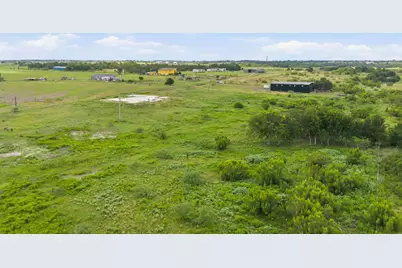 1701 County Road 466, Elgin, TX 78621 - Photo 22