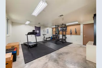 302 S Ridge Circle, Georgetown, TX 78628 - Photo 14