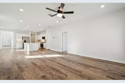 129 Two Bits Lane, Elgin, TX 78621 - Photo 8