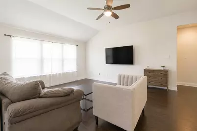 7501 Lombardy Loop, Round Rock, TX 78665 - Photo 14