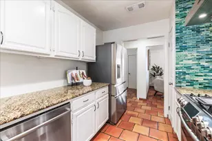 4805 Canyonbend Cir, Austin, TX 78735 - Photo 12