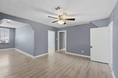 1401 E 29th Street, Bryan, TX 77802 - Photo 4
