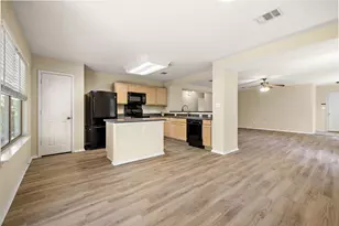 301 Wildwood Dr, Georgetown, TX 78633 - Photo 10