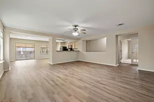 301 Wildwood Dr, Georgetown, TX 78633 - Photo 4