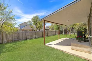 301 Wildwood Dr, Georgetown, TX 78633 - Photo 22