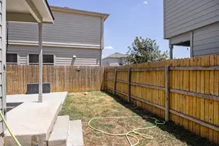 400 Circle Wy, Jarrell, TX 76537 - Photo 32