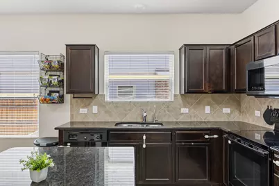 400 Circle Way, Jarrell, TX 76537 - Photo 12