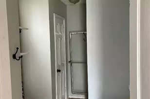 246 W Clark St, Bartlett, TX 76511 - Photo 10