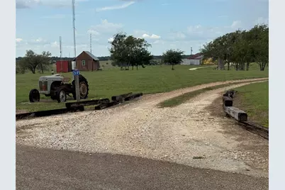 2645 Kallus Road, La Grange, TX 78945 - Photo 2