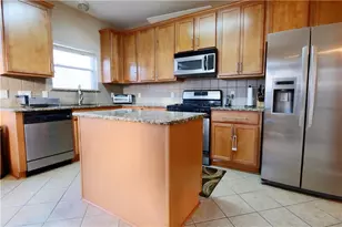 11008 Crazy Well Dr, Austin, TX 78717 - Photo 12