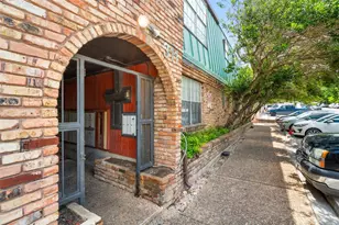 311 E 31st St, Austin, TX 78705 - Photo 24