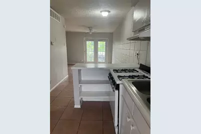 311 E 31 Street #308, Austin, TX 78705 - Photo 8