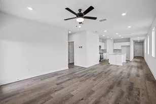 103 Two Bits, Elgin, TX 78621 - Photo 24