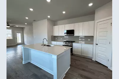 103 Two Bits, Elgin, TX 78621 - Photo 32