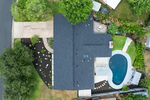 1806 Rogge Ln, Austin, TX 78723 - Photo 32