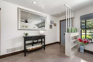 1806 Rogge Ln, Austin, TX 78723 - Photo 6