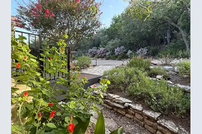 1504 Twilight Ridge Drive, Austin, TX 78746 - Photo 28
