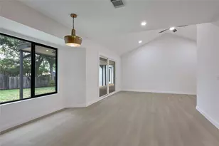 1708 Raven Dr, Austin, TX 78752 - Photo 4