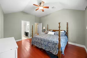 9123 Fainwood Ln, Austin, TX 78749 - Photo 14