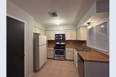 7316 Lake Charles Drive, Austin, TX 78744 - Photo 8