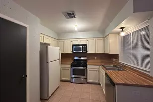 7316 Lake Charles Dr, Austin, TX 78744 - Photo 8