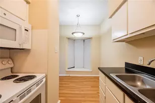 2818 Nueces St, Austin, TX 78705 - Photo 2