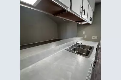 6603 Deatonhill Drive #B, Austin, TX 78745 - Photo 10