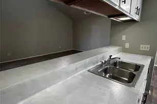 6603 Deatonhill Dr, Austin, TX 78745 - Photo 10