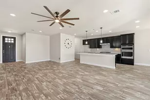 108 Round Valley Ct, Liberty Hill, TX 78642 - Photo 6