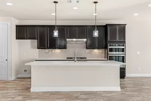 108 Round Valley Ct, Liberty Hill, TX 78642 - Photo 8