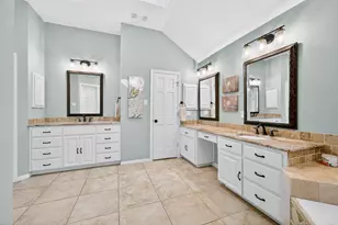 30110 Torrey Pines Cir, Georgetown, TX 78628 - Photo 26