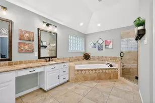 30110 Torrey Pines Cir, Georgetown, TX 78628 - Photo 18